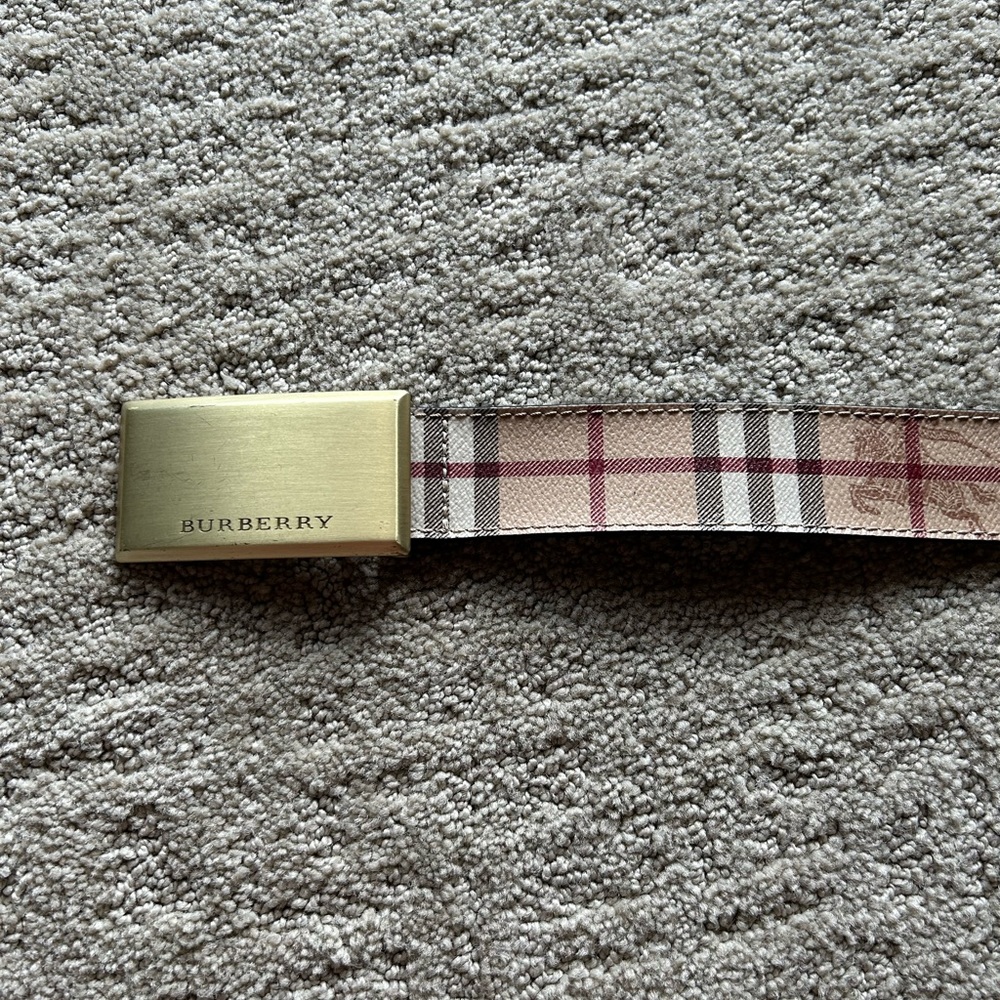 Burberry - Picture 8 of 8